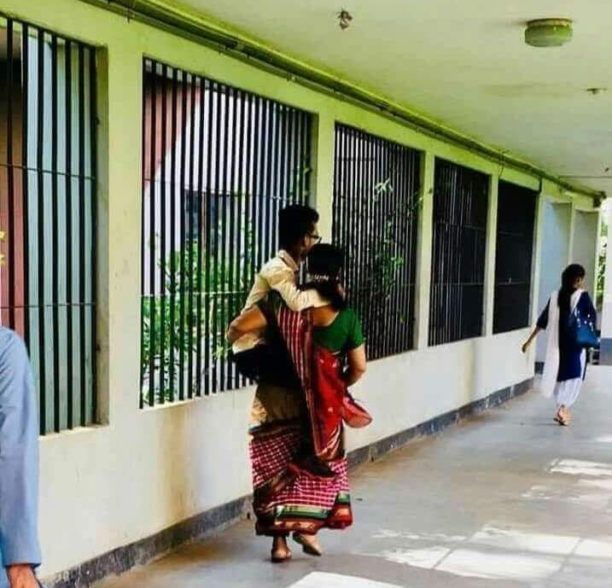 প্রাচ্যের অক্সফোর্ডে কেন নেই একটি হুইল চেয়ার?